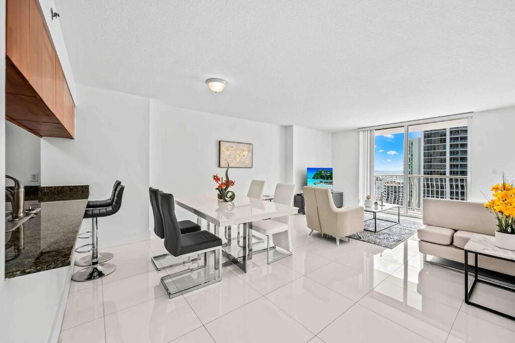 Luxurious 1 Bed Apartment In Brickell • Ocean View 마이애미 외부 사진