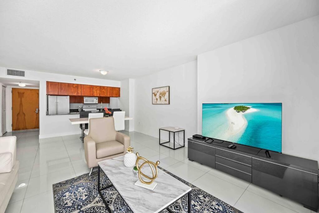 Luxurious 1 Bed Apartment In Brickell • Ocean View 마이애미 외부 사진